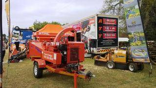 wf 2014 tomcat chipper 2500afe 1